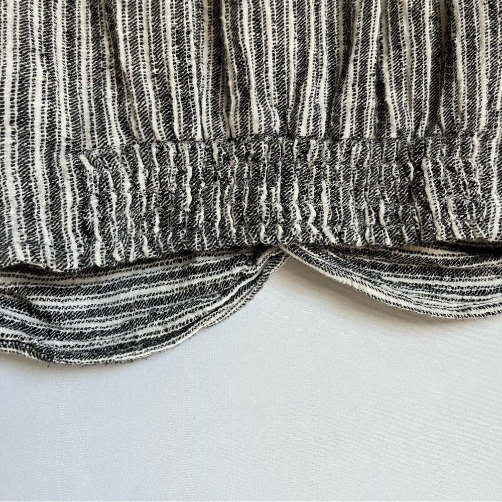 Free People Lust For Life Crop Top Sz S Twist Front Stripe Black White EUC - Picture 10 of 16